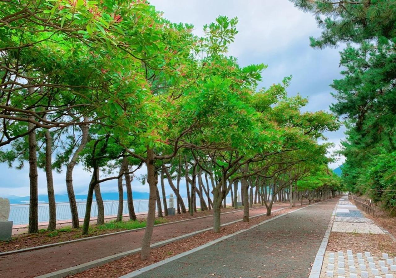 Namhae Sports Park Hotel 外观 照片