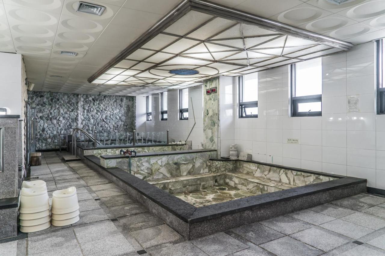 Namhae Sports Park Hotel 外观 照片